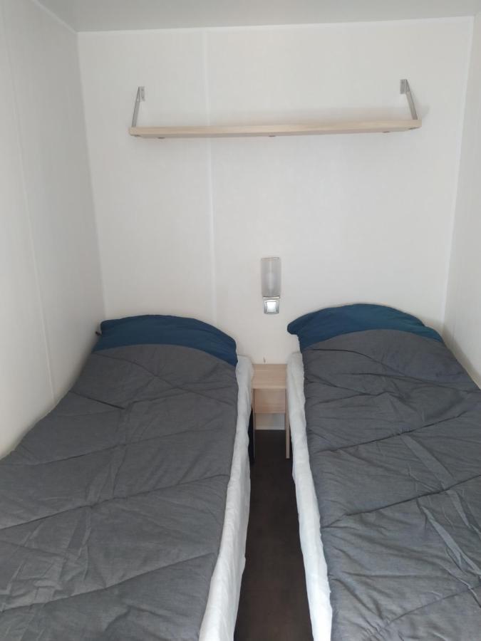 Hotel Camping Les Peupliers Saint-Pere-en-Retz Esterno foto